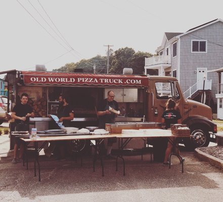 Old World Pizza Truck by null