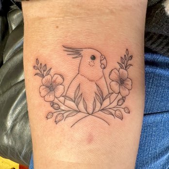 Anchor Rose Tattoo and piercing - Tattoo Near Me - Santa Rosa, California