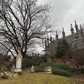 Mount Auburn Cemetery - Funeral Services & Cemeteries Near Me - Cambridge, Massachusetts