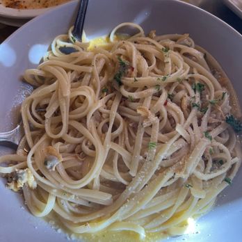 Frank's Place - Linguine with clam sauce in white wine - Italian Near Me - Danville, Indiana