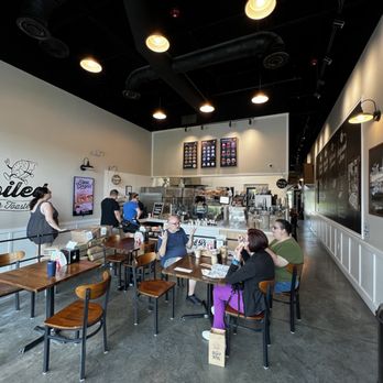 Jeff’s Bagel Run - Seating - Coffee & Tea Near Me - Orlando, Florida