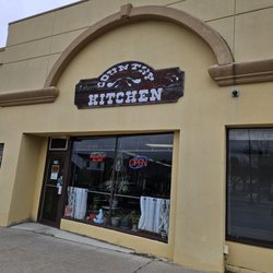 Country Kitchen - Street view