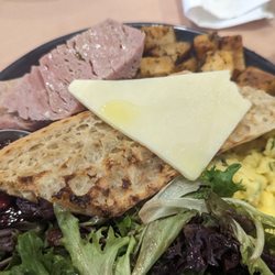 Station W - Breakfast brunch plate