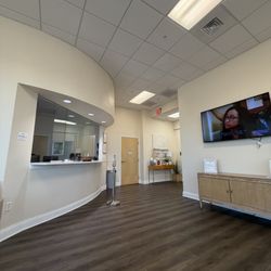 MRI Associates of Brandon - Waiting Room