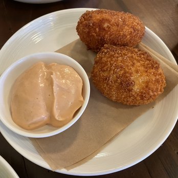 Spinning Bones - New American Near Me - Alameda, California Spinning Bones - New American Near Me - Alameda, California