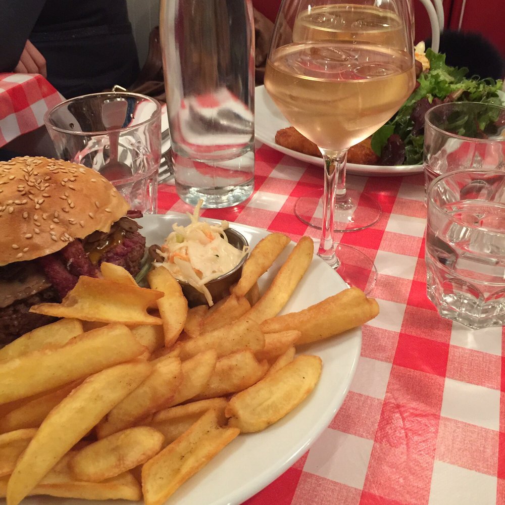 Schwartz's Deli - Burgers Near Me - Paris, 75 Schwartz's Deli - Burgers Near Me - Paris, 75