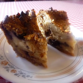Harry's Café - Homemade bread pudding - Breakfast & Brunch Near Me - Honolulu, Hawaii Harry's Café - Homemade bread pudding - Breakfast & Brunch Near Me - Honolulu, Hawaii