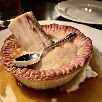 Trivoli Tavern - Chicken pot pie with bone marrow - American Near Me - Chicago, Illinois Trivoli Tavern - Chicken pot pie with bone marrow - American Near Me - Chicago, Illinois