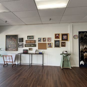 Gainesville Picture Framers - Framing Near Me - Gainesville, Florida Gainesville Picture Framers - Framing Near Me - Gainesville, Florida