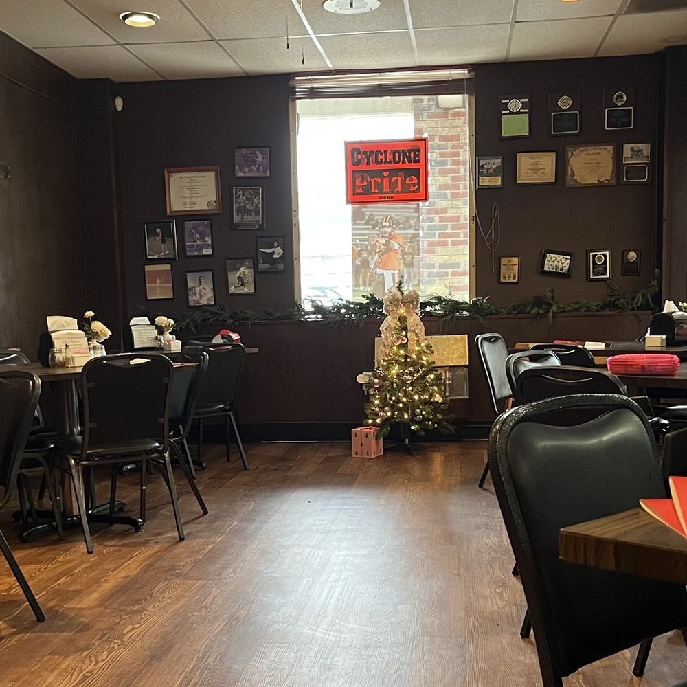 Dino's Restaurant - Nostalgia and History - Italian Near Me - Elizabethton, Tennessee