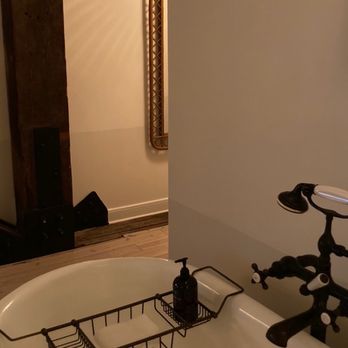 Hotel Peter & Paul - Clawfoot bathtub - Hotels Near Me - New Orleans, Louisiana Hotel Peter & Paul - Clawfoot bathtub - Hotels Near Me - New Orleans, Louisiana
