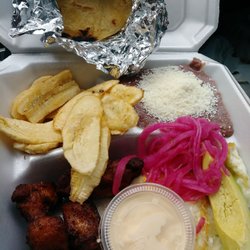 Los Tacos Y Sabor Catracho - Dinner Catracha 4/5 Pork. Homemade Tortillas. Fried Egg. Platano. Pickled Onion. Avocado. Very Good.