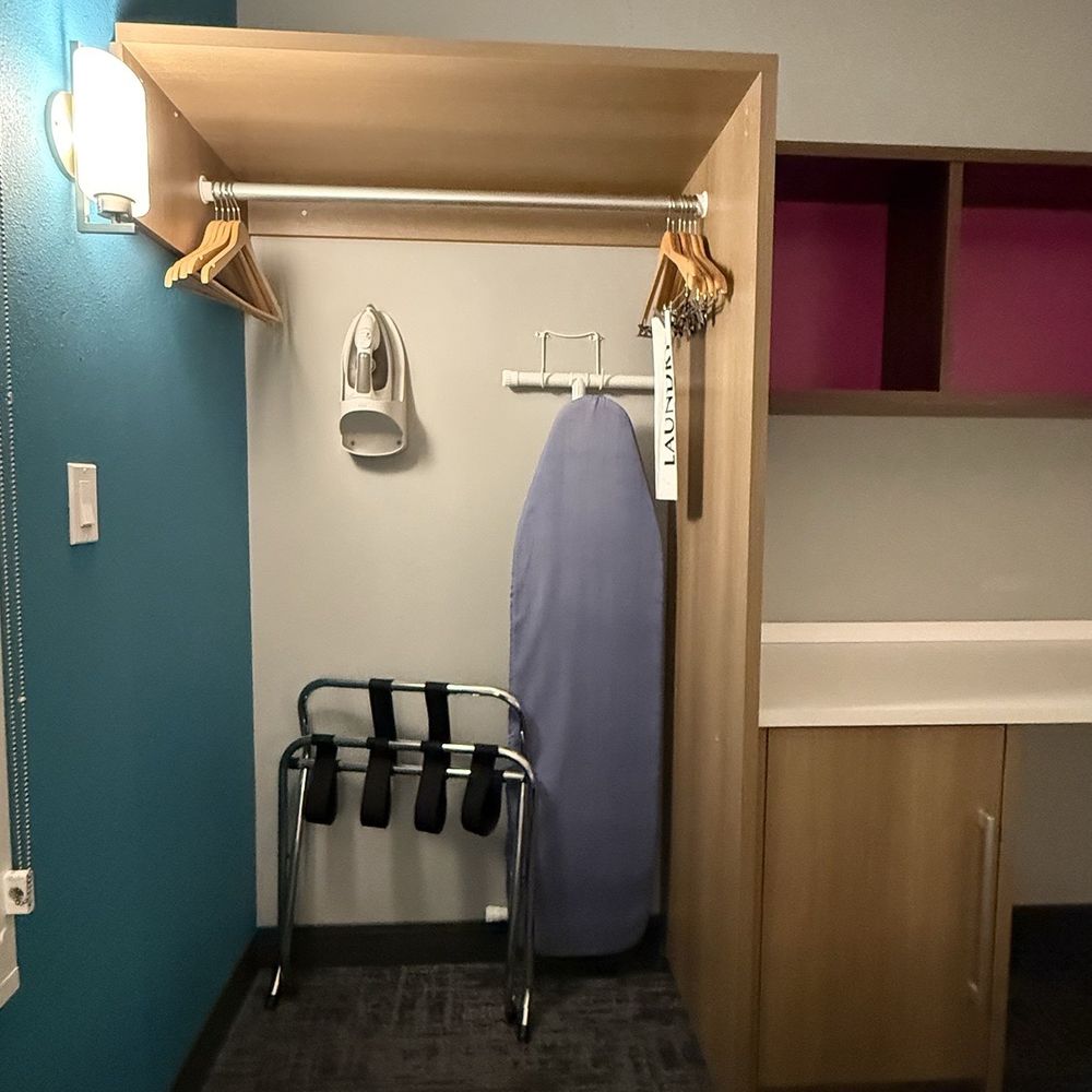 Home2 Suites by Hilton Bend - Hotels Near Me - Bend, Oregon