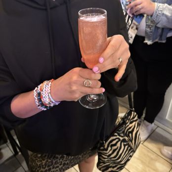 Del Ray’s Pop Up Bar - Friendship bracelets and cocktail - Barbeque Near Me - Alexandria, Virginia Del Ray’s Pop Up Bar - Friendship bracelets and cocktail - Barbeque Near Me - Alexandria, Virginia