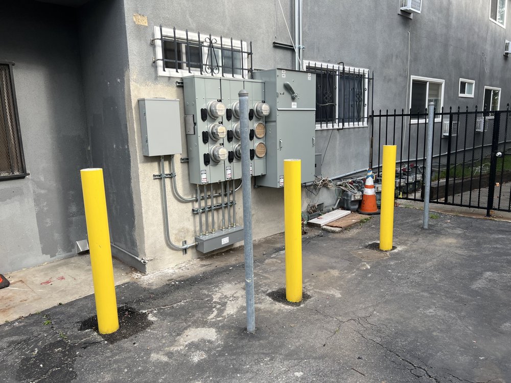 Slide of Fox Electric Technologies
