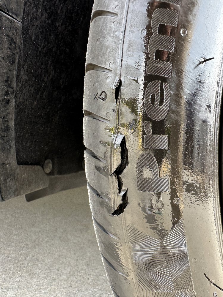 SANDY SPRINGS CAR WASH Updated September 2024 21 Photos & 37 Reviews 6585 Roswell Rd NE