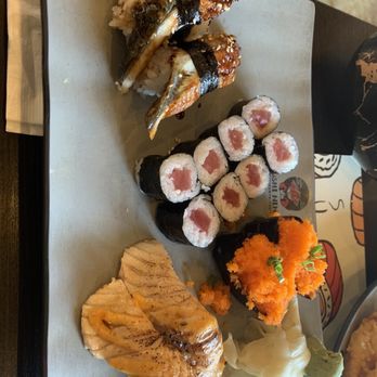 Sushi Ninja - Eel Roll, Tuna Mini Roll, Seared Salmon, Smelt Roe - Japanese Near Me - Vancouver, Washington