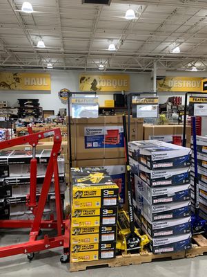 Northern Tool + Equipment