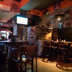 Harley's Retro Bar