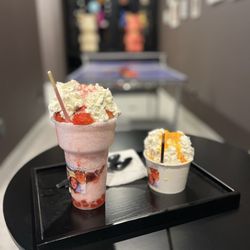 Charming Ice Bar - Ice cream and "snow!"