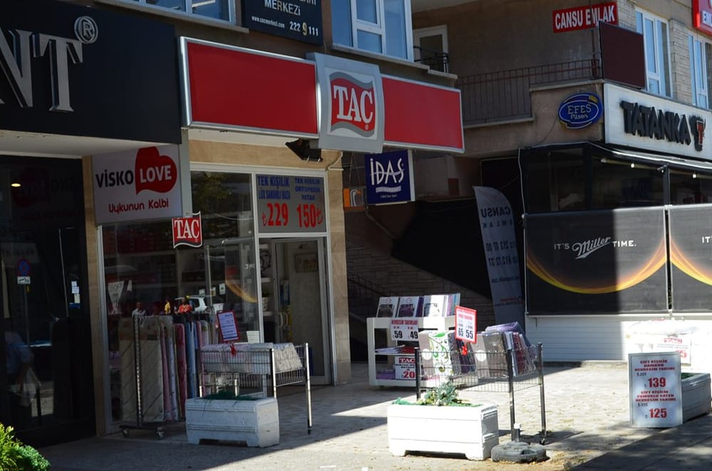 Taç