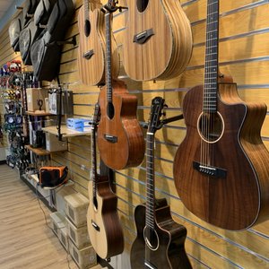 EASY MUSIC CENTER Updated June 2024 117 Photos 200 Reviews 1314