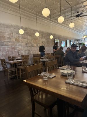 Au Courant Regional Kitchen by null