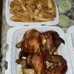 Toyitos Chicken - Chicken and fries!