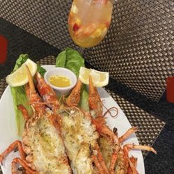 Harbour fish restaurant - Broiled Lobster Tail with Steak