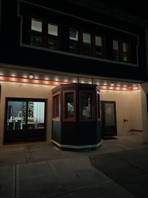 Dekum Street Theater by null