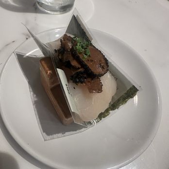 Sushi Nori - Scallop Premium Temaki - Sushi Bars Near Me - Seattle, Washington