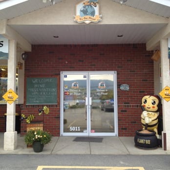 Planet Bee Honey Farm - Main entrance - Specialty Food Near Me - Vernon, British Columbia Planet Bee Honey Farm - Main entrance - Specialty Food Near Me - Vernon, British Columbia