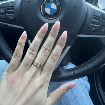 Momo Nails - Nail Salons Near Me - Arcadia, California