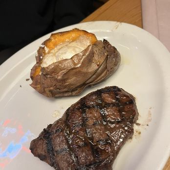 Texas Roadhouse - Hand-Cut Sirloin* - Steakhouses Near Me - Pasadena, Texas