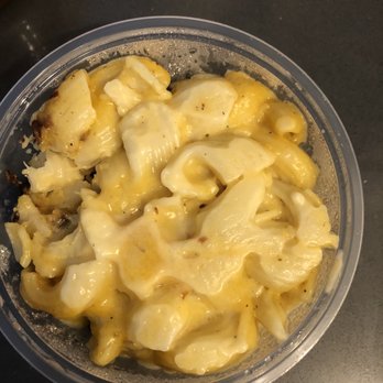 Robert Earl's BBQ - Mac And Cheese - Barbeque Near Me - Long Beach, California Robert Earl's BBQ - Mac And Cheese - Barbeque Near Me - Long Beach, California