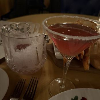 Hugo's Cellar - Raspberry lemon drop - American Near Me - Las Vegas, Nevada