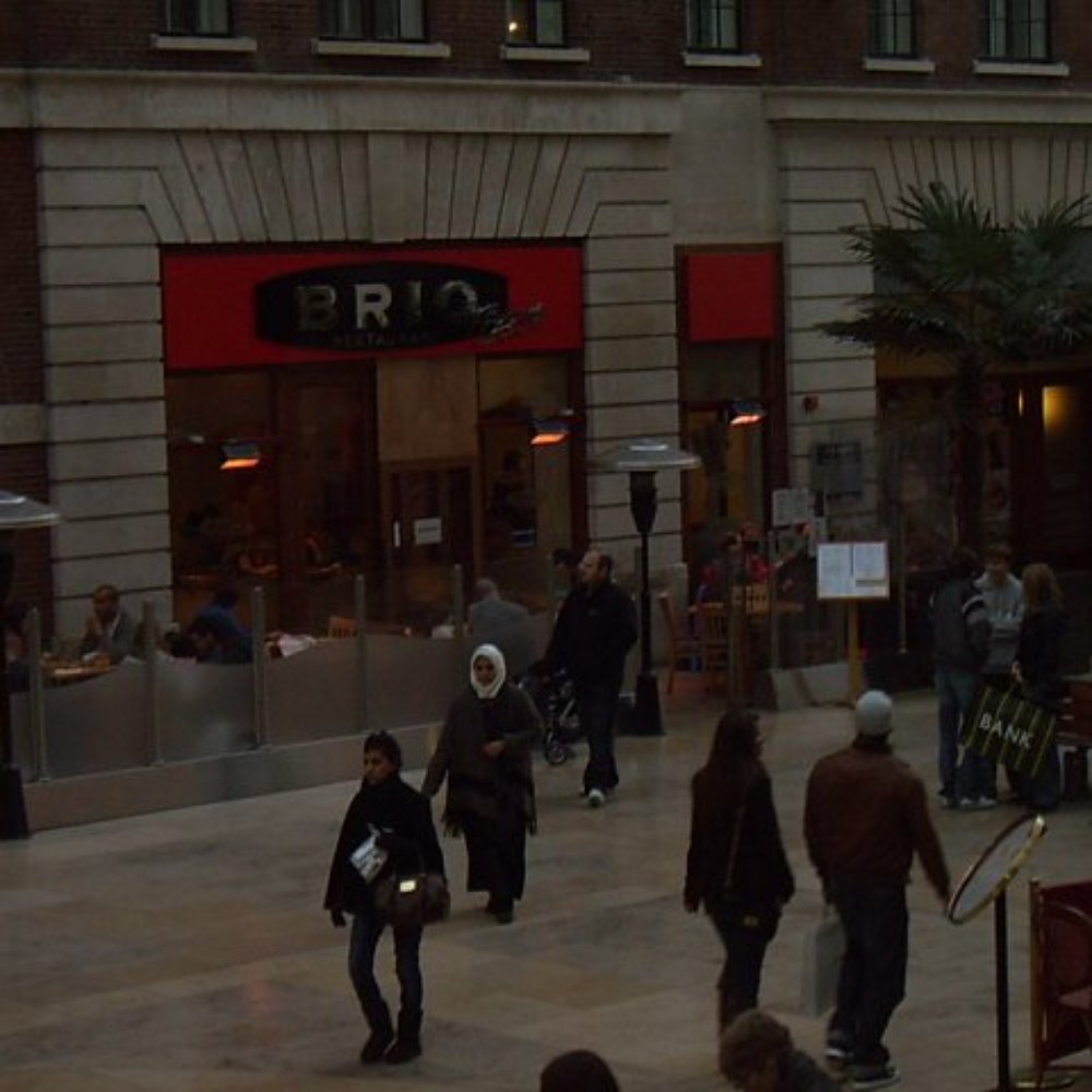 Franco's Restaurant - Italian Near Me - Leeds, XWY