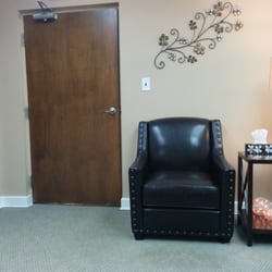 Mikula Chiropractic - Entry and waiting room