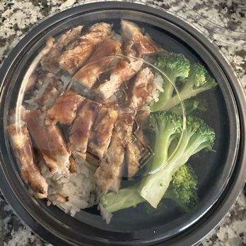 WaBa Grill - Chicken Veggie bowl. - Fast Food Near Me - Riverside, California WaBa Grill - Chicken Veggie bowl. - Fast Food Near Me - Riverside, California
