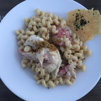 The Looking Glass Restaurant - Lobster Mac and cheese - New American Near Me - Bar Harbor, Maine