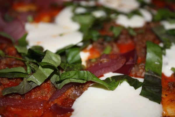 Vezzo NYC Thin Crust Pizza by null