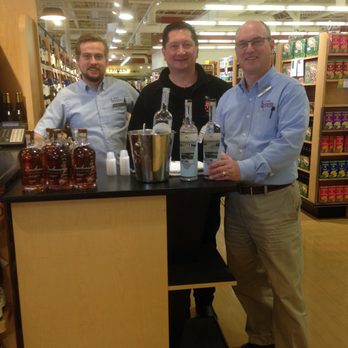 Heinen's Grocery Store - Mark & Ryan of the Beverage Dept. - Grocery Near Me - Barrington, Illinois Heinen's Grocery Store - Mark & Ryan of the Beverage Dept. - Grocery Near Me - Barrington, Illinois