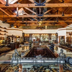 Settlers Hardware - Interior view