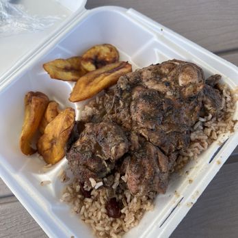 Barrington's Jamaican Kitchen - Jerk Chicken - Caribbean Near Me - Bakersfield, California