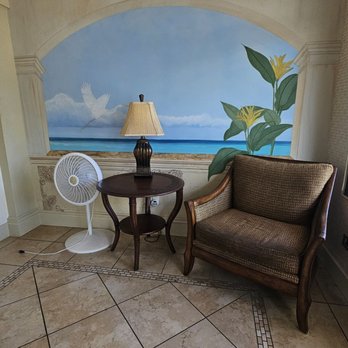 Maui Deep Tissue Massage - Waiting area - Massage Near Me - Wailea, Hawaii Maui Deep Tissue Massage - Waiting area - Massage Near Me - Wailea, Hawaii