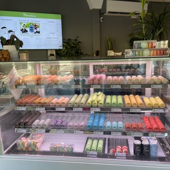 Macadons - Macarons galore! Tropical and traditional flavors! A beautiful spread, a feast for the eyes and tastebuds!! - Macarons Near Me - Renton, Washington Macadons - Macarons galore! Tropical and traditional flavors! A beautiful spread, a feast for the eyes and tastebuds!! - Macarons Near Me - Renton, Washington