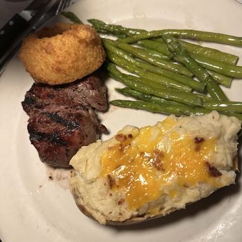 Burbank Smokehouse - Filet Mignon, stuffed potato - Steakhouses Near Me - Burbank, California Burbank Smokehouse - Filet Mignon, stuffed potato - Steakhouses Near Me - Burbank, California