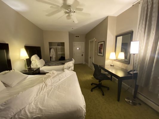 The Centennial Hotel by null