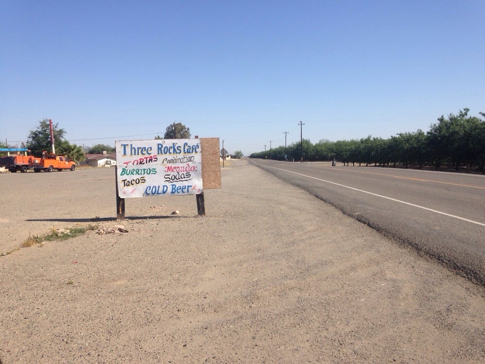 THREE ROCKS CAFE Updated August 2024 12 Reviews 16039 S Derrick