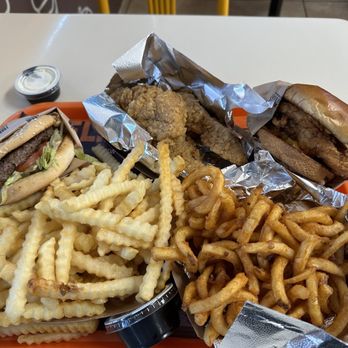 Classic Burgers - Meal - Burgers Near Me - Inyokern, California Classic Burgers - Meal - Burgers Near Me - Inyokern, California